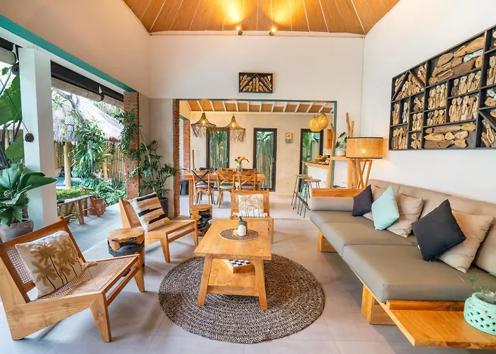 Mint, 3br Tropical Escape, Near Bintang Supermarket * Seminyak