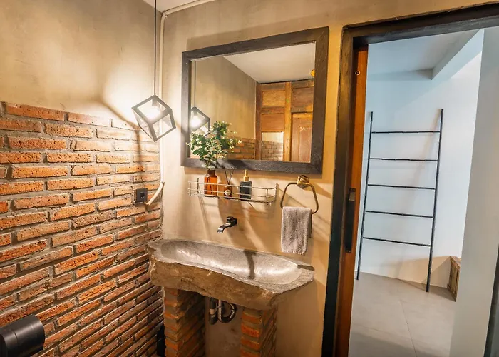 Ferienhaus Mint, 3br Tropical Escape, Near Bintang Supermarket Seminyak